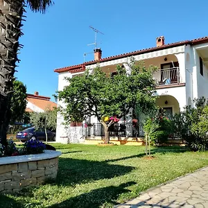 Nina , Poreč Kroatien